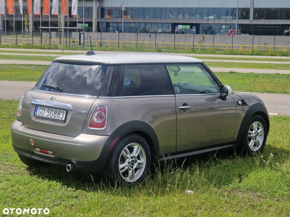 Mini Cooper 2011 photo 4