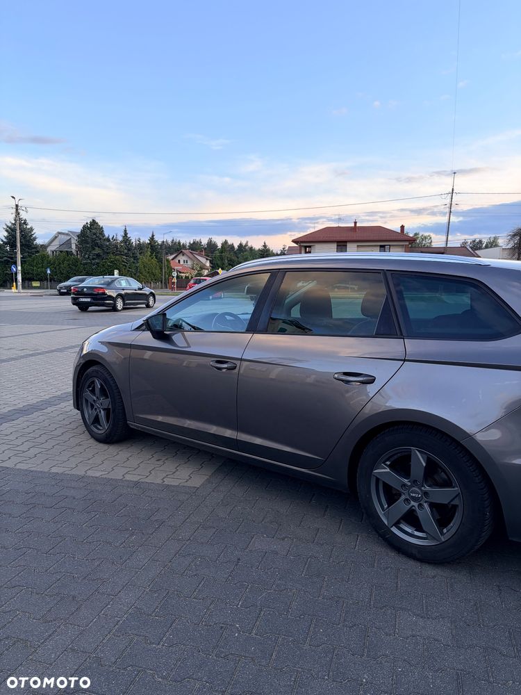 Seat Leon 2.0 TDI DPF Start&Stop DSG FR - 4