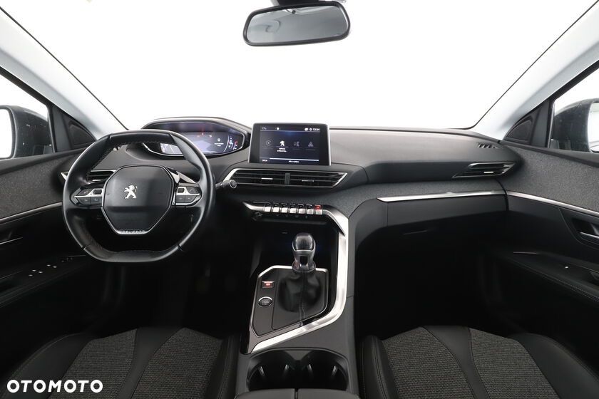 Peugeot 3008 1.2 PureTech Allure S&S - 5