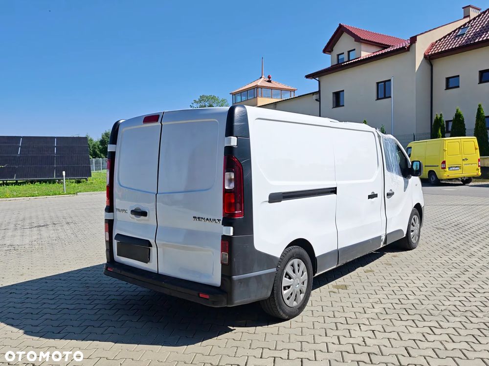 Renault TRAFIC - 8