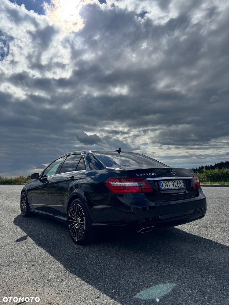 Mercedes-Benz Klasa E 350 CDI DPF 4Matic BlueEFFICIENCY 7G-TRONIC Avantgarde - 7