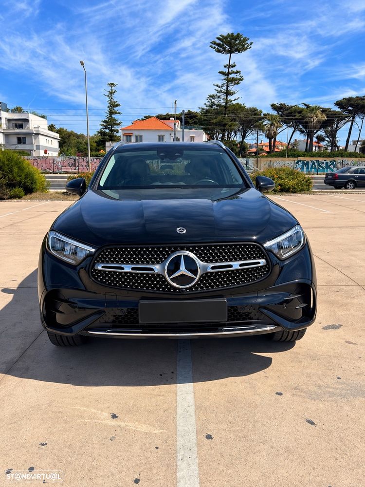 Mercedes-Benz GLC 300 e Coupe 4Matic - 2