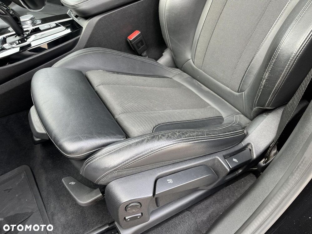 BMW X3 xDrive20d xLine - 14