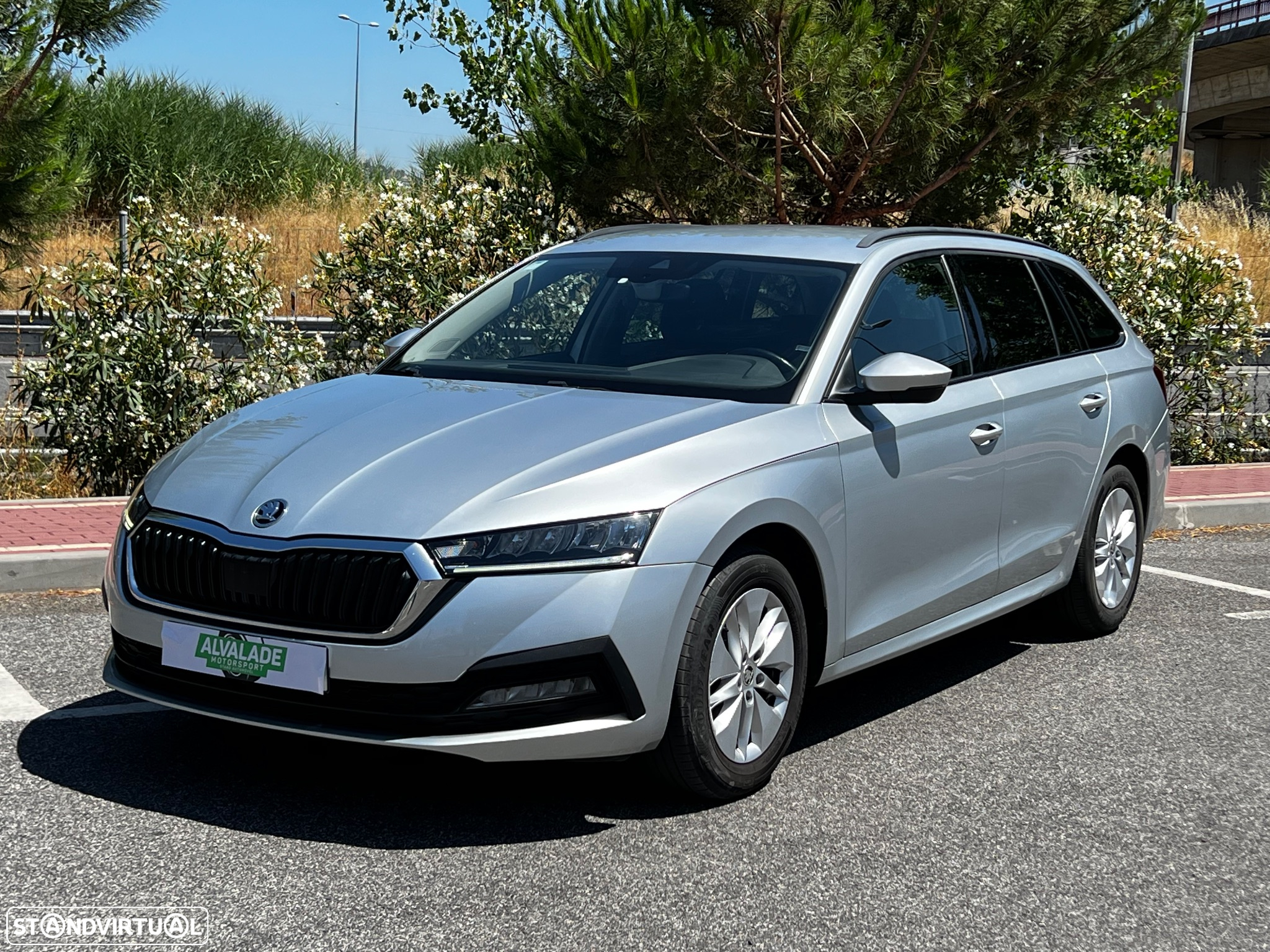 Skoda Octavia Break 2.0 TDI Ambition DSG - 2
