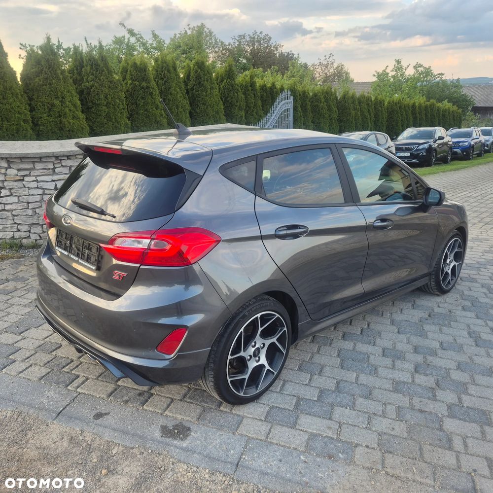 Ford Fiesta 1.5 EcoBoost S&S ST - 13