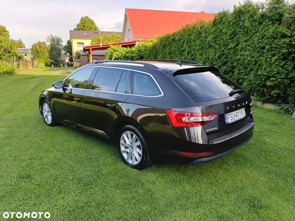 Skoda Superb 1.4 TSI Plug-In Hybrid Sportline DSG - 3
