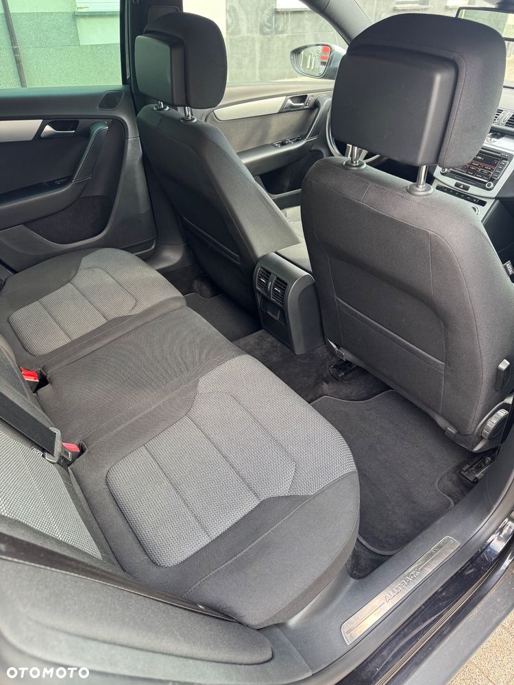Volkswagen Passat 2.0 TDI 4Motion DSG BlueMotion Tech Comfortline - 13