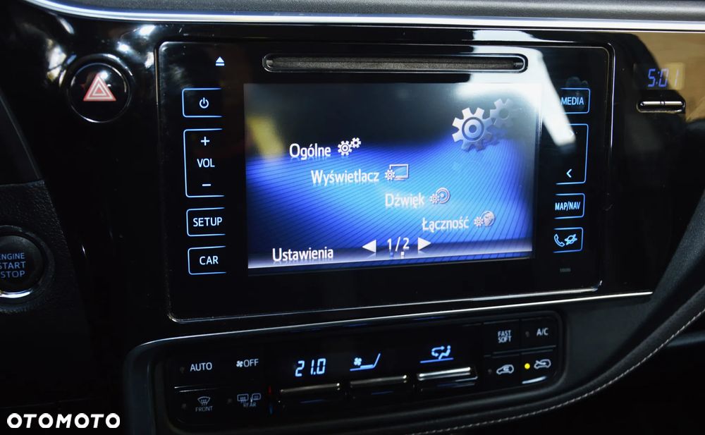 Toyota Auris - 24