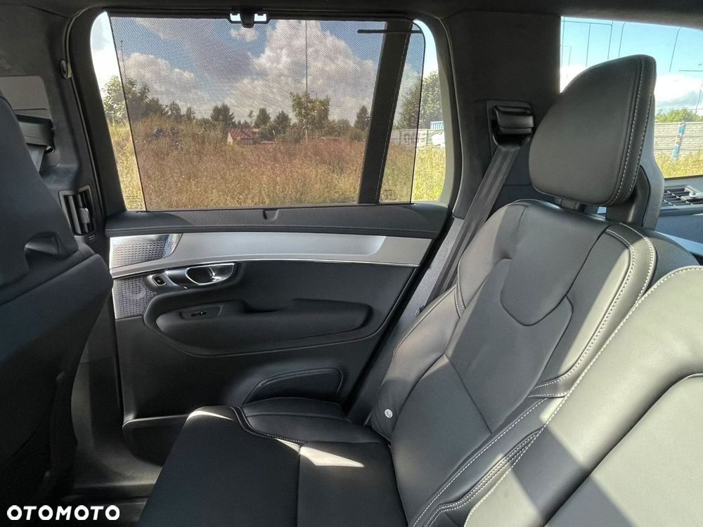 Volvo XC 90 T8 AWD Plug-In Hybrid Ultra Black Edition 7os - 29