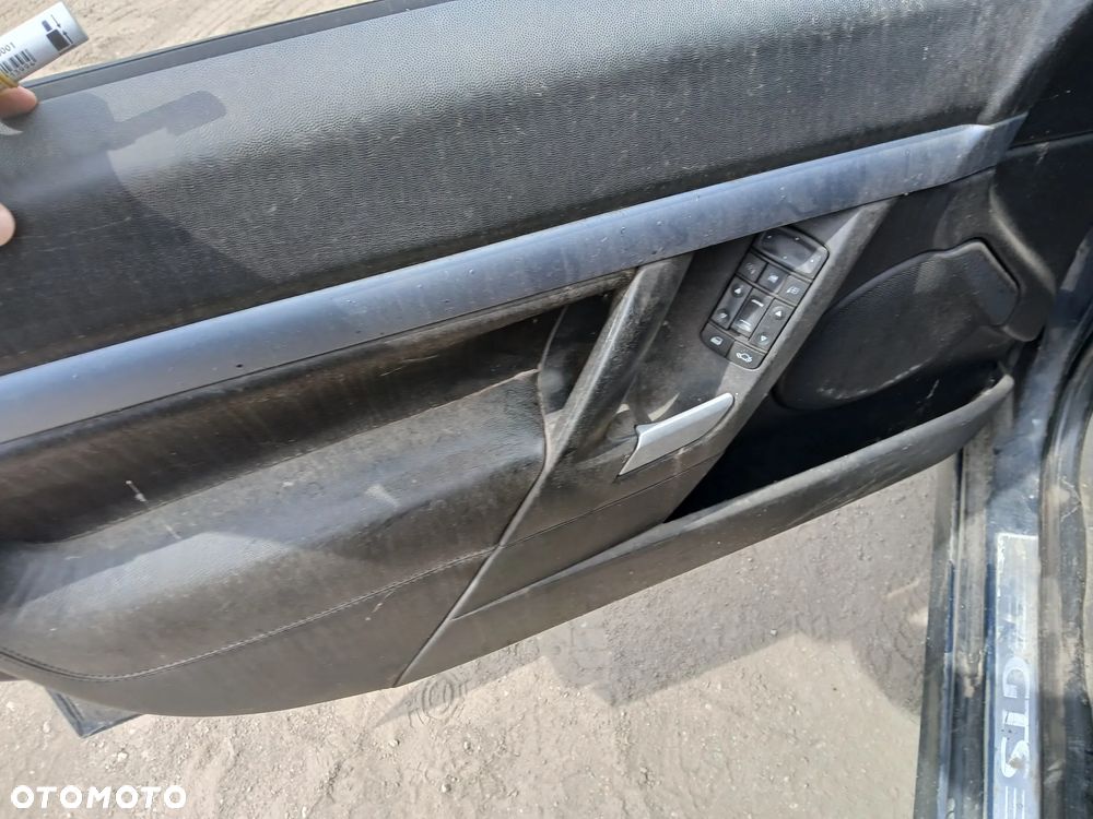 opel vectra C GTS Z20H fotel fotele kanapa deska kokpit podsufitka boczek boczki klamka podłokietnik - 3