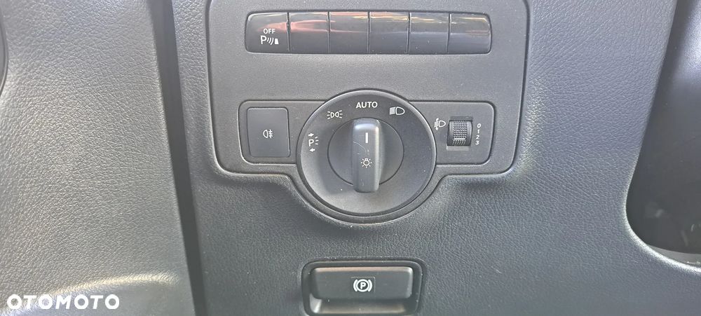 Mercedes-Benz Vito Tourer Base 447.701 - 31