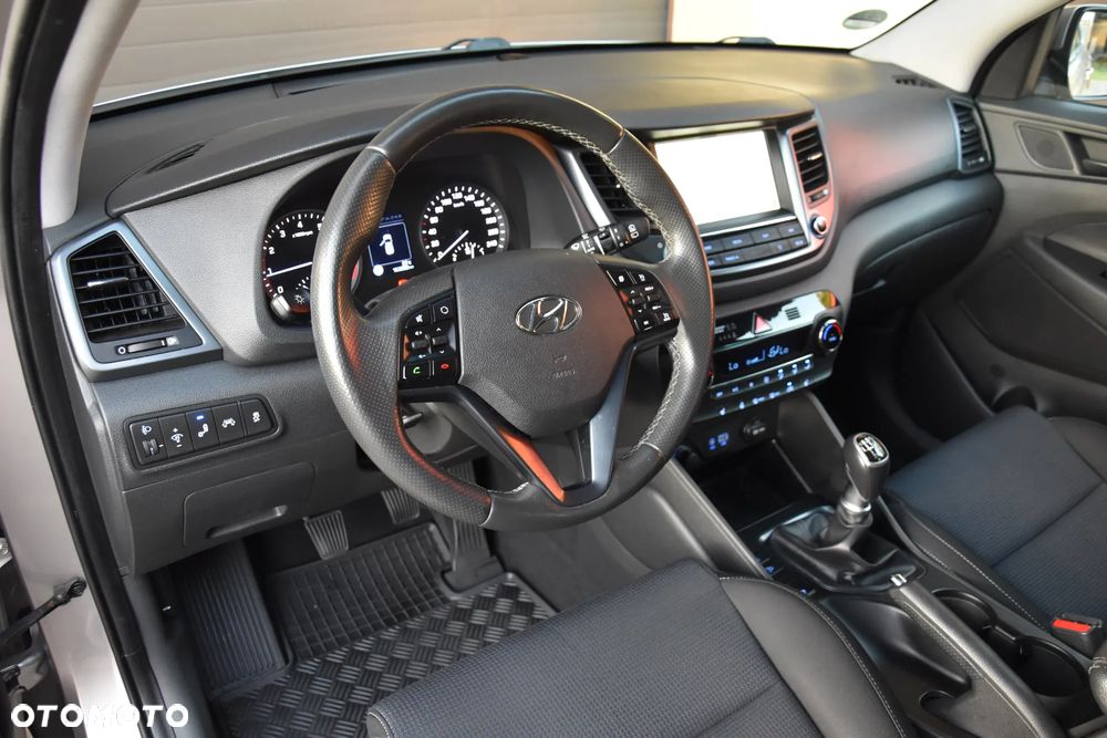 Hyundai Tucson 1.6 Turbo 2WD Advantage - 16