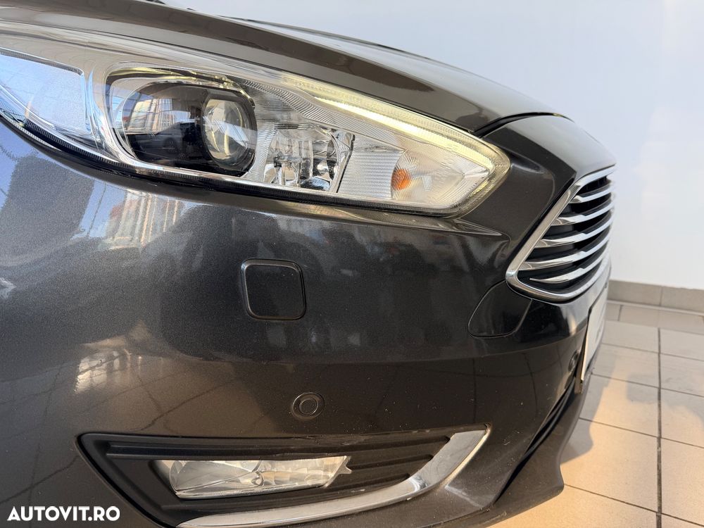 Ford Focus Turnier 1.5 EcoBlue Start-Stopp-System Aut. TITANIUM X - 31