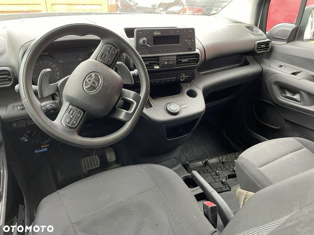 Toyota Proace City - 14