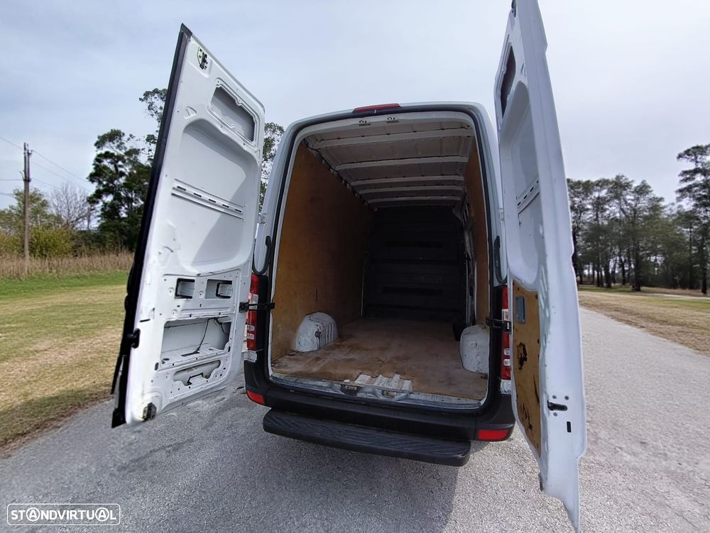 Mercedes-Benz Sprinter - 8