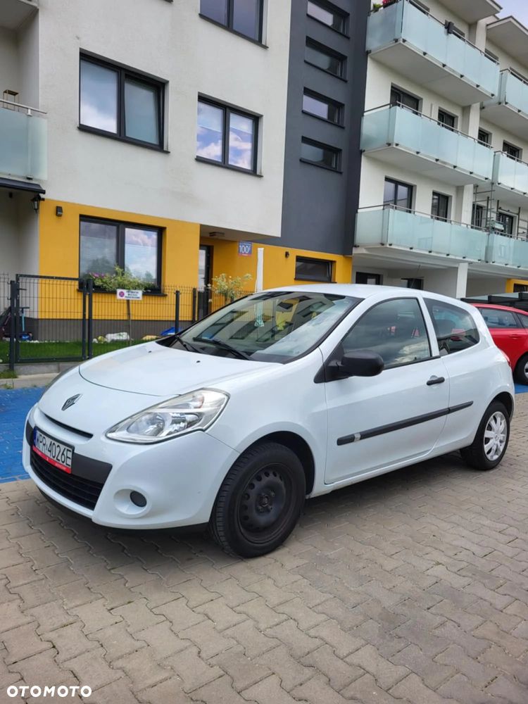 Renault Clio - 7