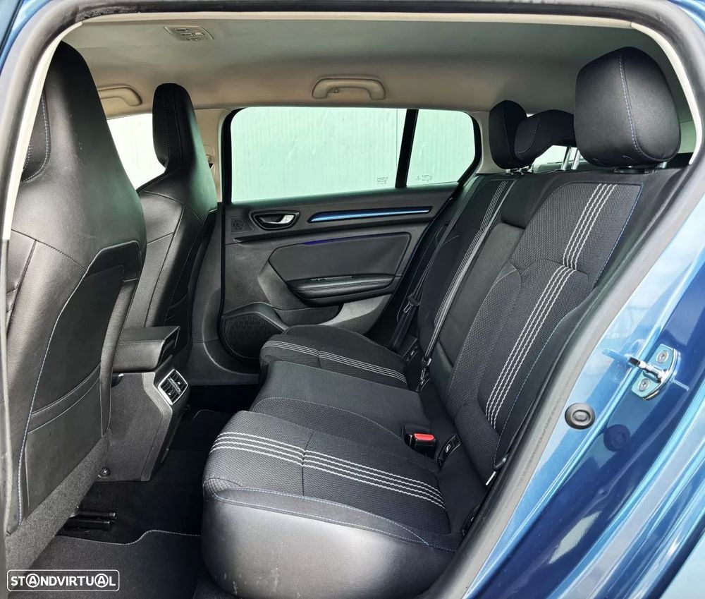 Renault Mégane Sport Tourer 1.5 dCi GT Line SS — fotografia 11
