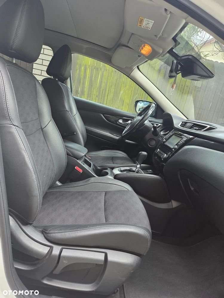 Nissan Qashqai 1.6 DCi Xtronic N-Connecta - 11