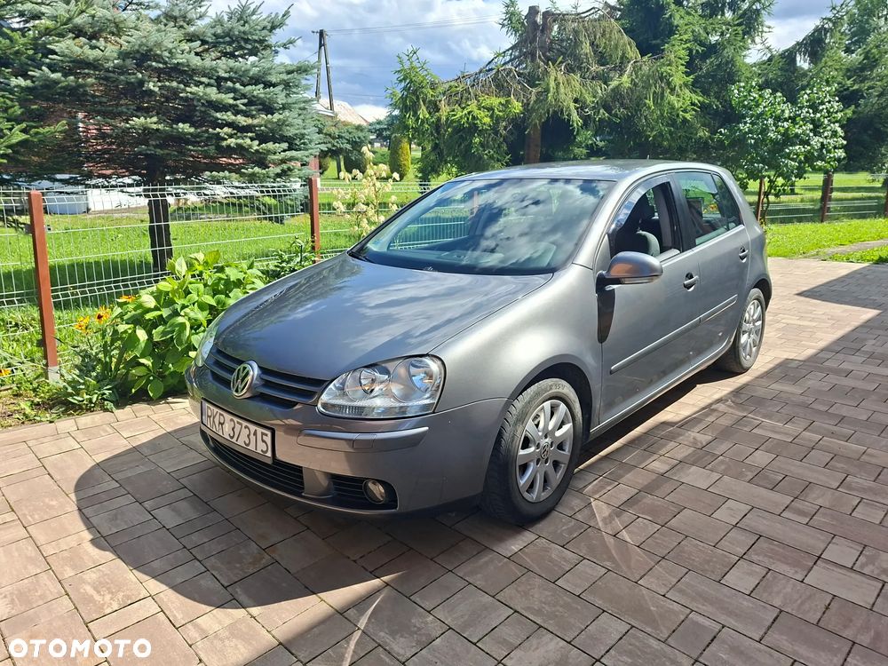 Volkswagen Golf - 5