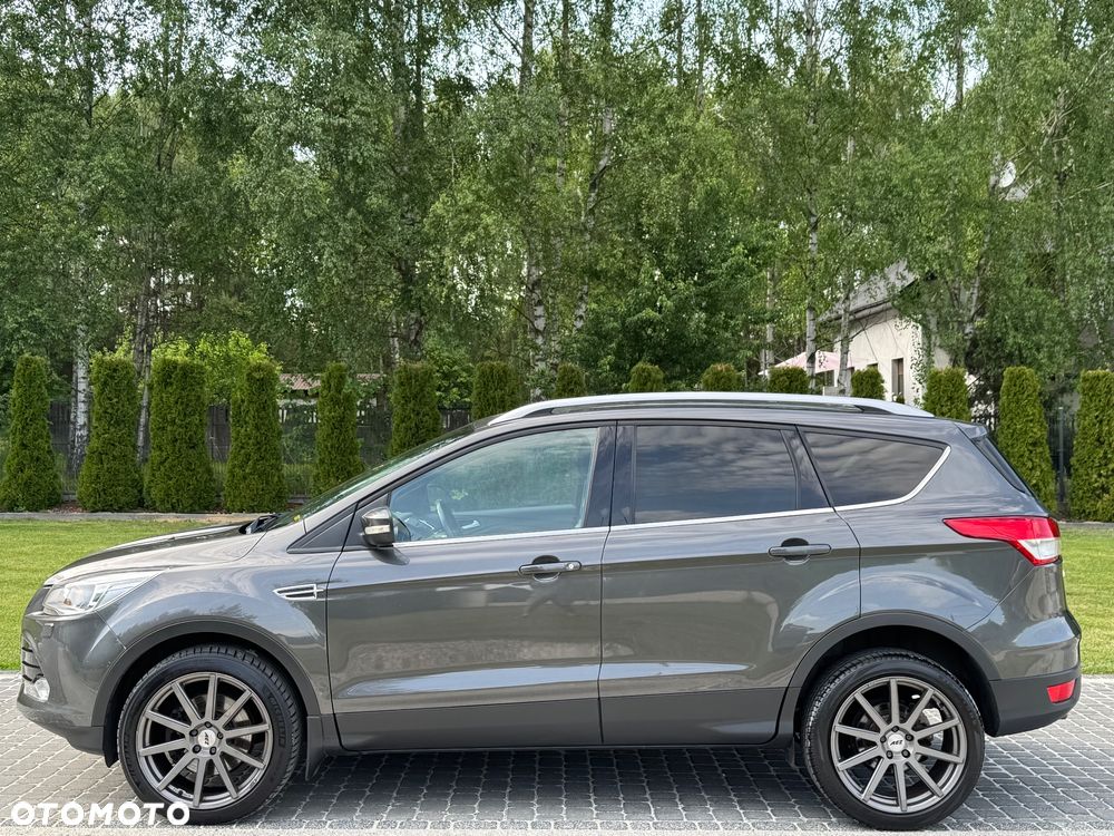 Ford Kuga 2.0 TDCi 2x4 Titanium - 19