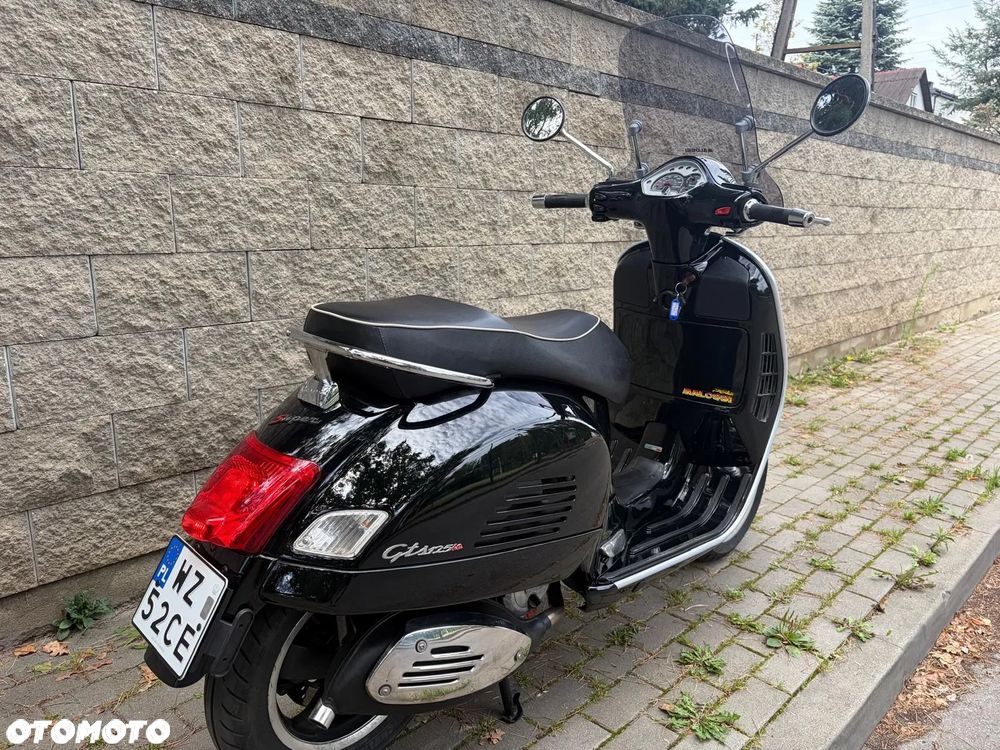 Vespa GTS - 16