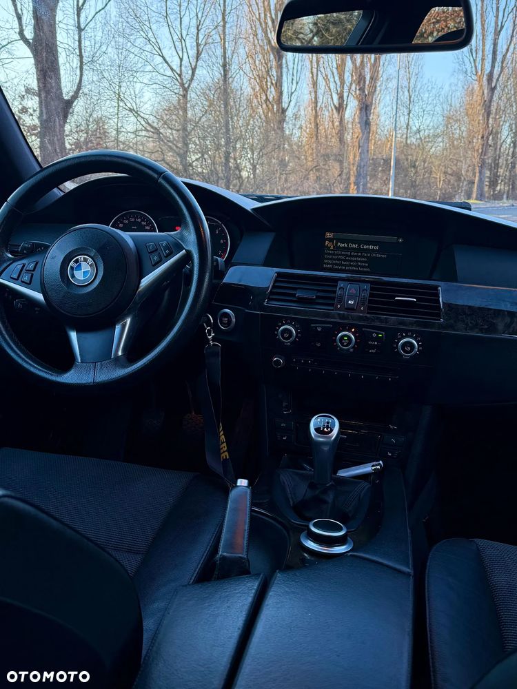 BMW Seria 5 ver-520i-edition-exclusive - 13