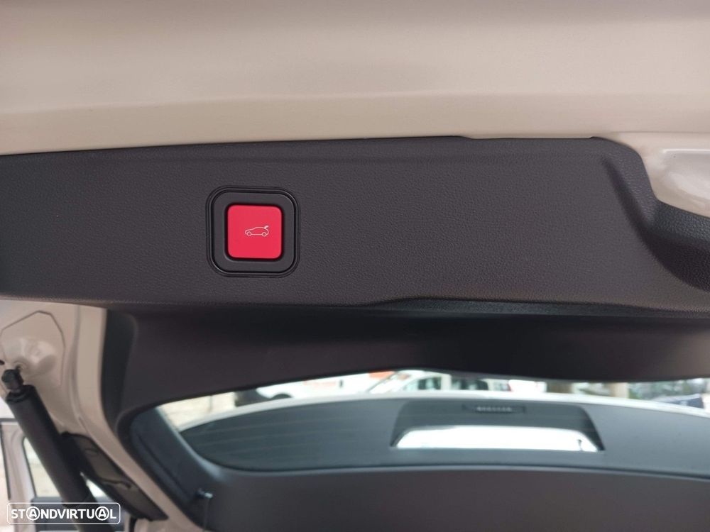 Jeep Avenger 1.2 GSE T3 Altitude - 36