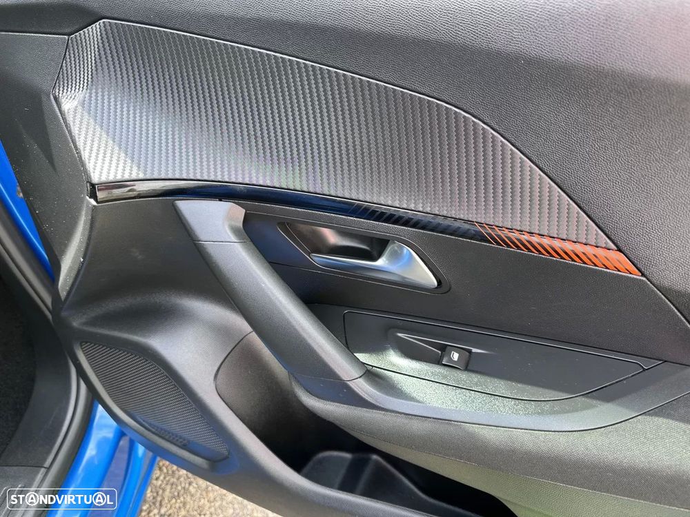 Peugeot 2008 1.2 PureTech Allure Pack - 56