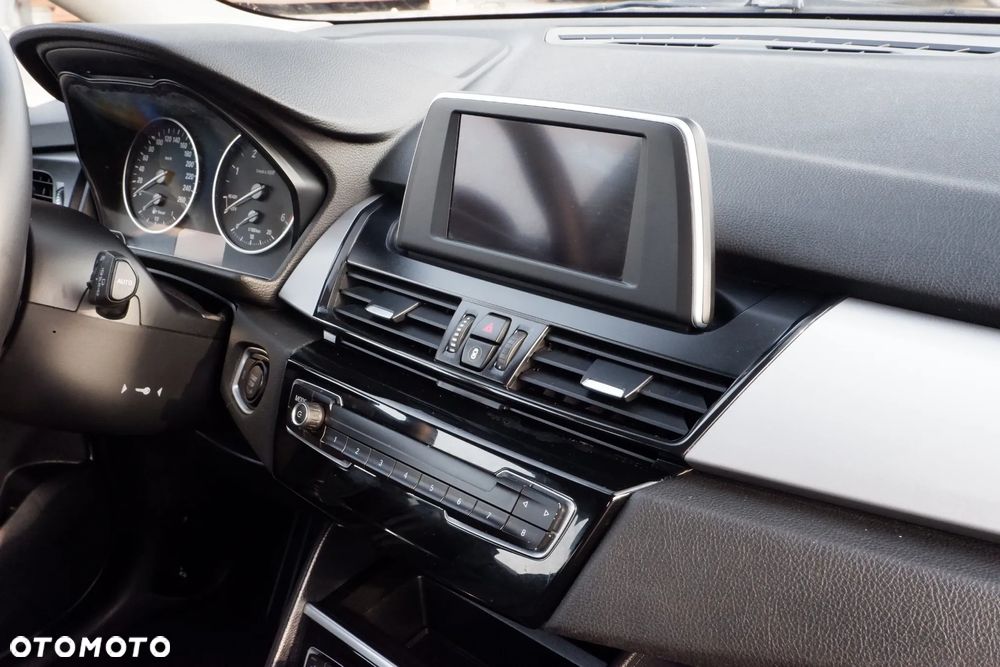 BMW Seria 2 216d Advantage - 6