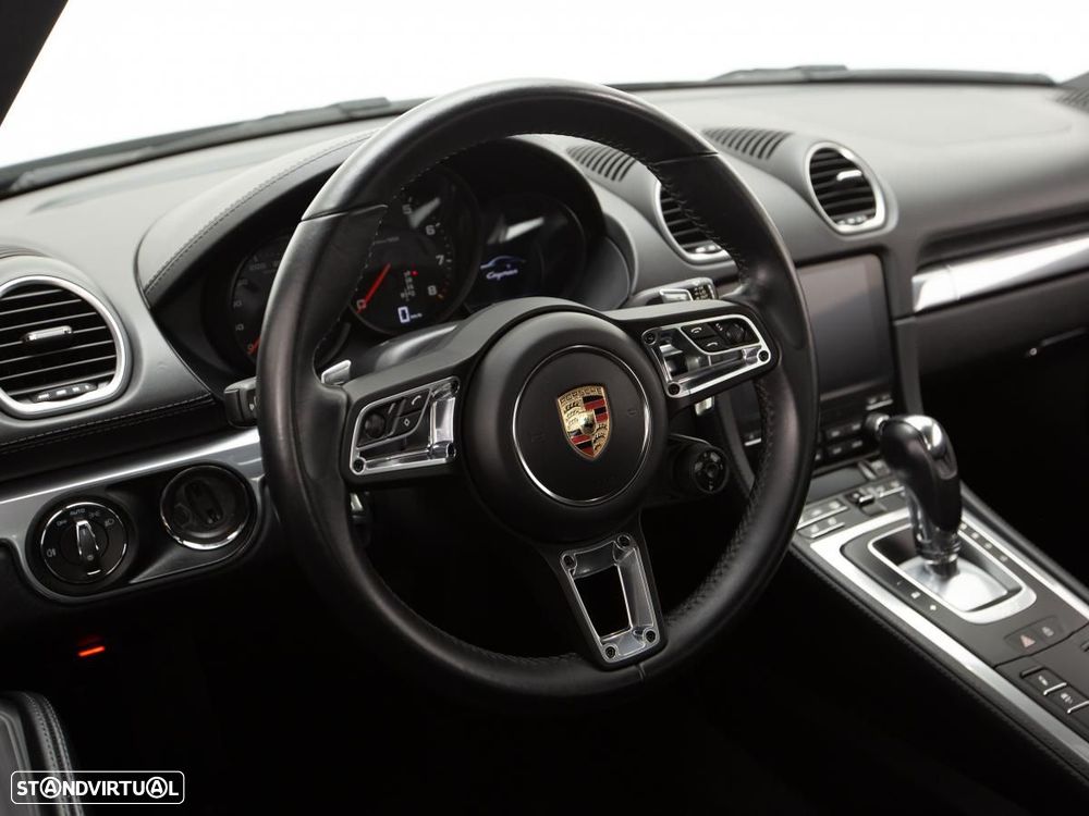 Porsche 718 Cayman - 20