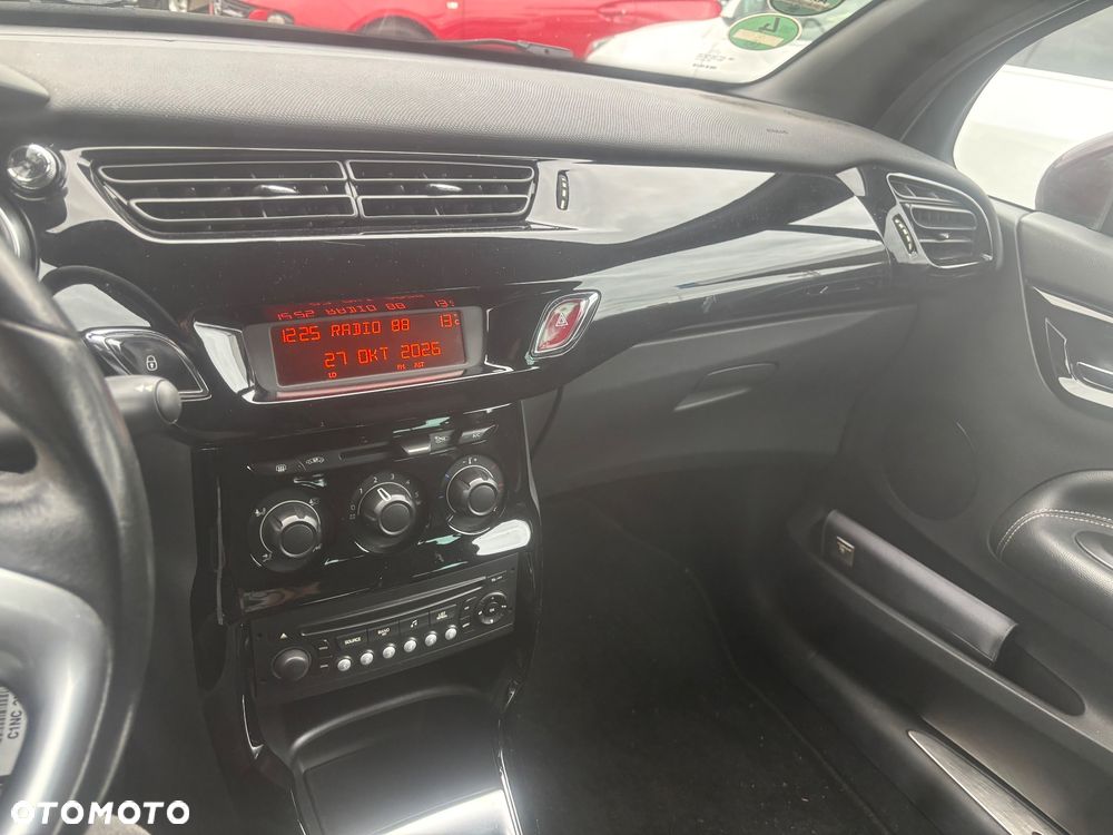 Citroën DS3 VTi 120 SoChic - 30