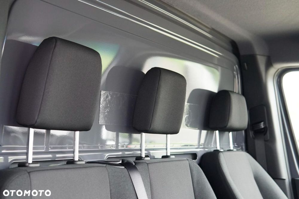 Mercedes-Benz Sprinter - 18