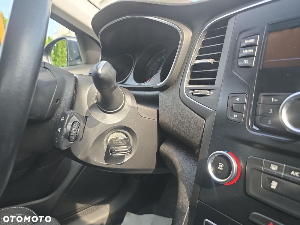 Renault Megane 1.3 TCe FAP Business - 24