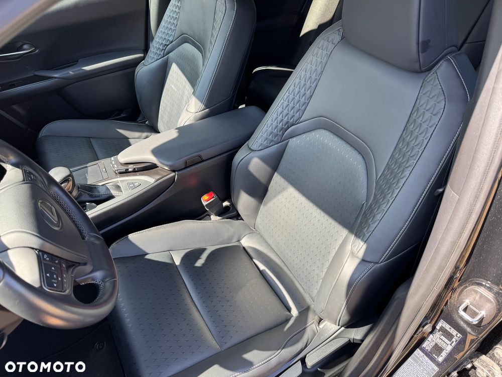 Lexus UX 200 GPF Business 2WD - 16