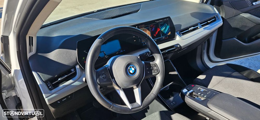 BMW 225xe Active Tourer - 15