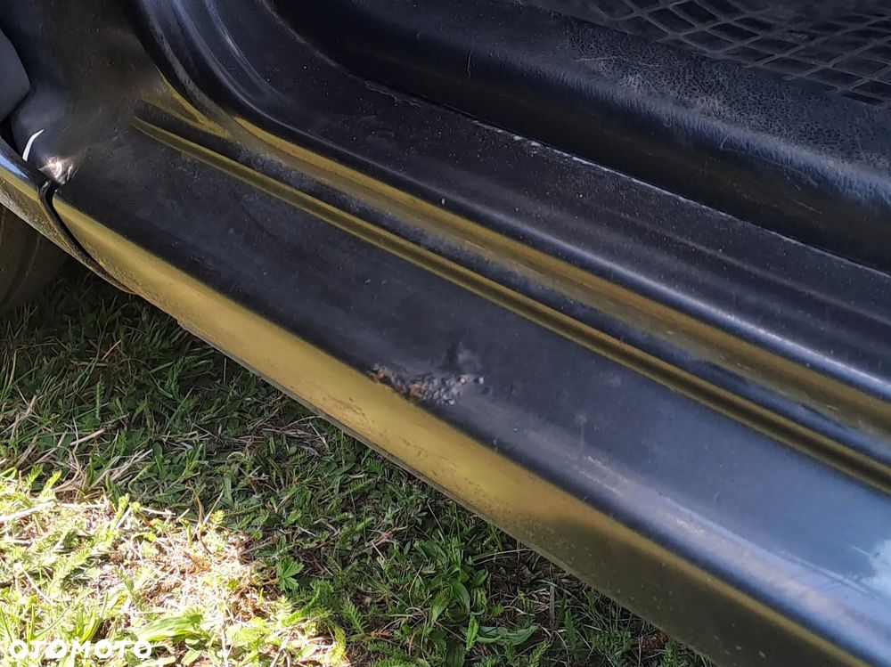 Toyota Yaris 1.0 Luna - 33