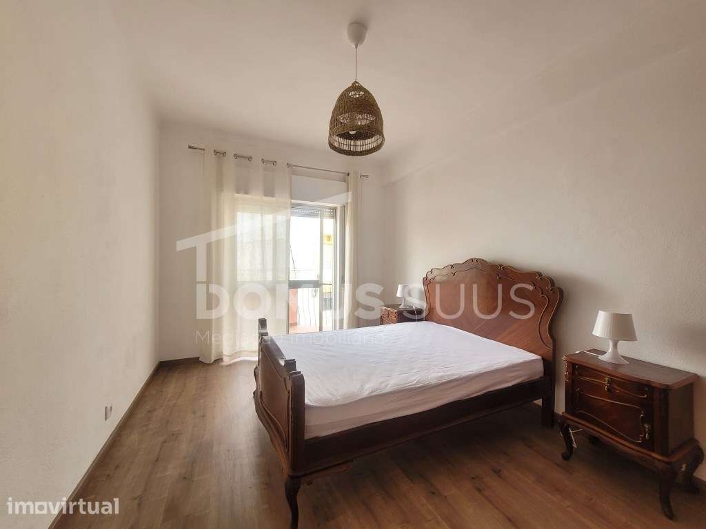 Apartamento T2 mobilado, com terraço para arrendamento - Grande imagem: 5/13