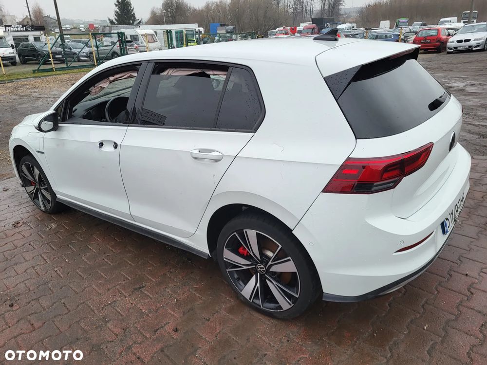 Volkswagen Golf - 15