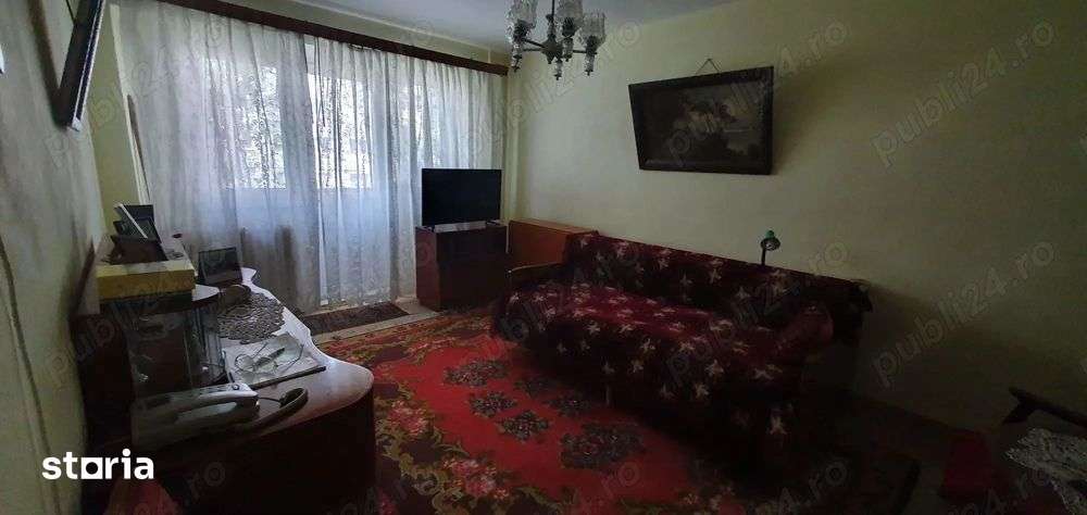 De vânzare apartament 3 camere decomandat — fotografia 1