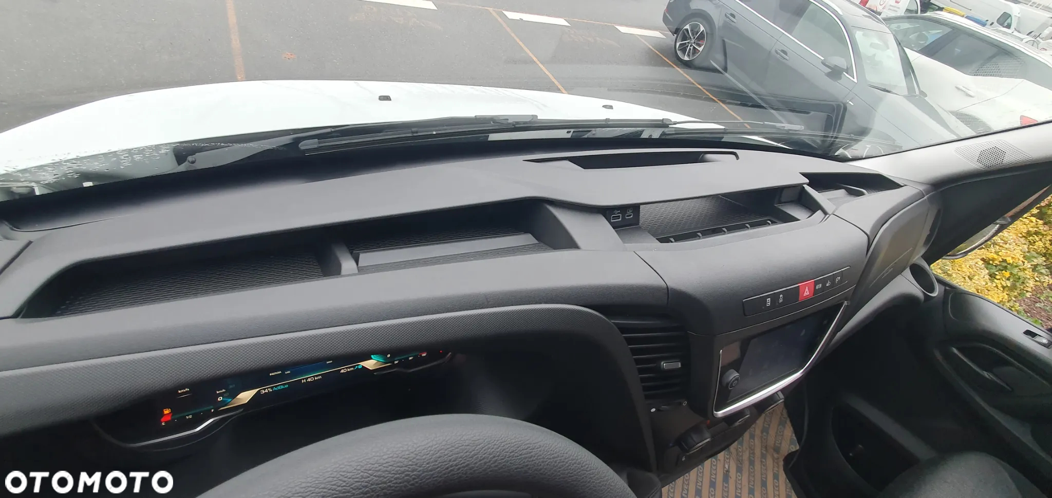 Iveco Furgon 35S16A8V 12m3 AUTOMAT - 17
