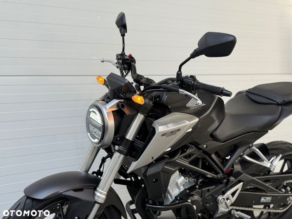 Honda CB - 22