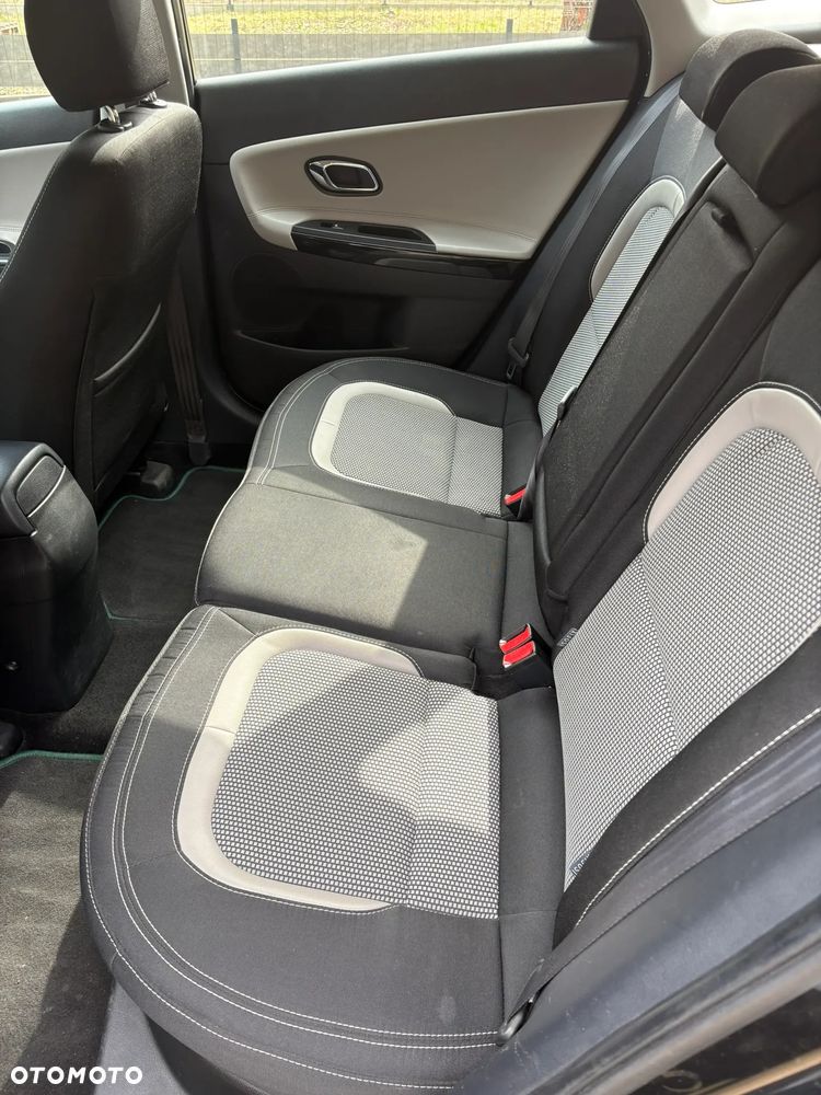 Kia Ceed 1.6 GDI XL - 11