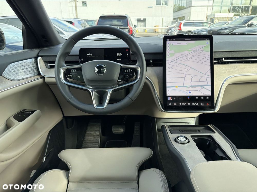 Volvo EX90 - 16