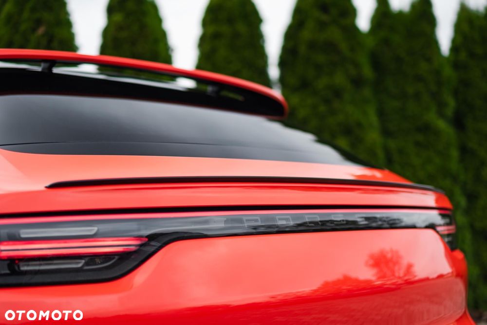 Porsche Cayenne - 40