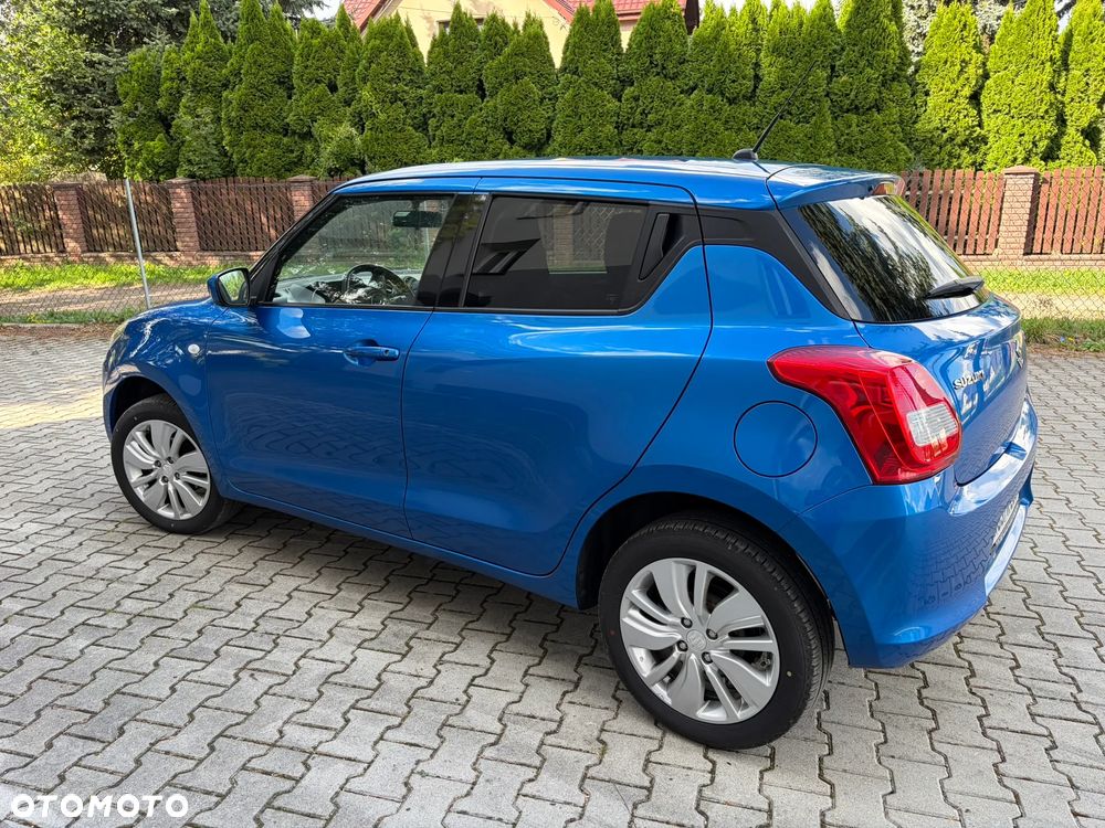 Suzuki Swift 1.2 Dualjet Allgrip Comfort - 21