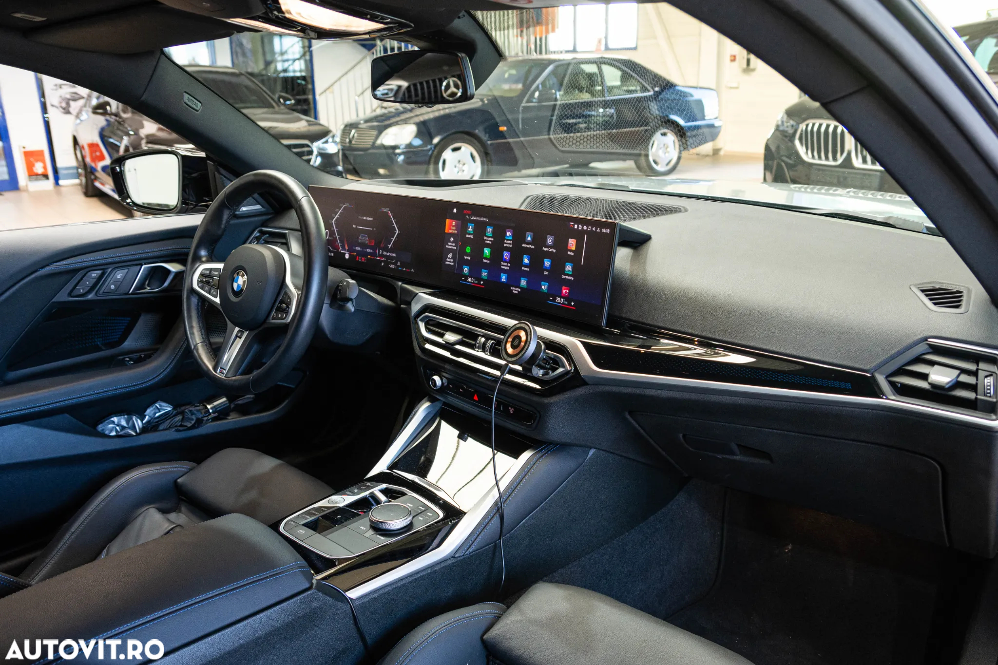 BMW M2 M240i AT - 32