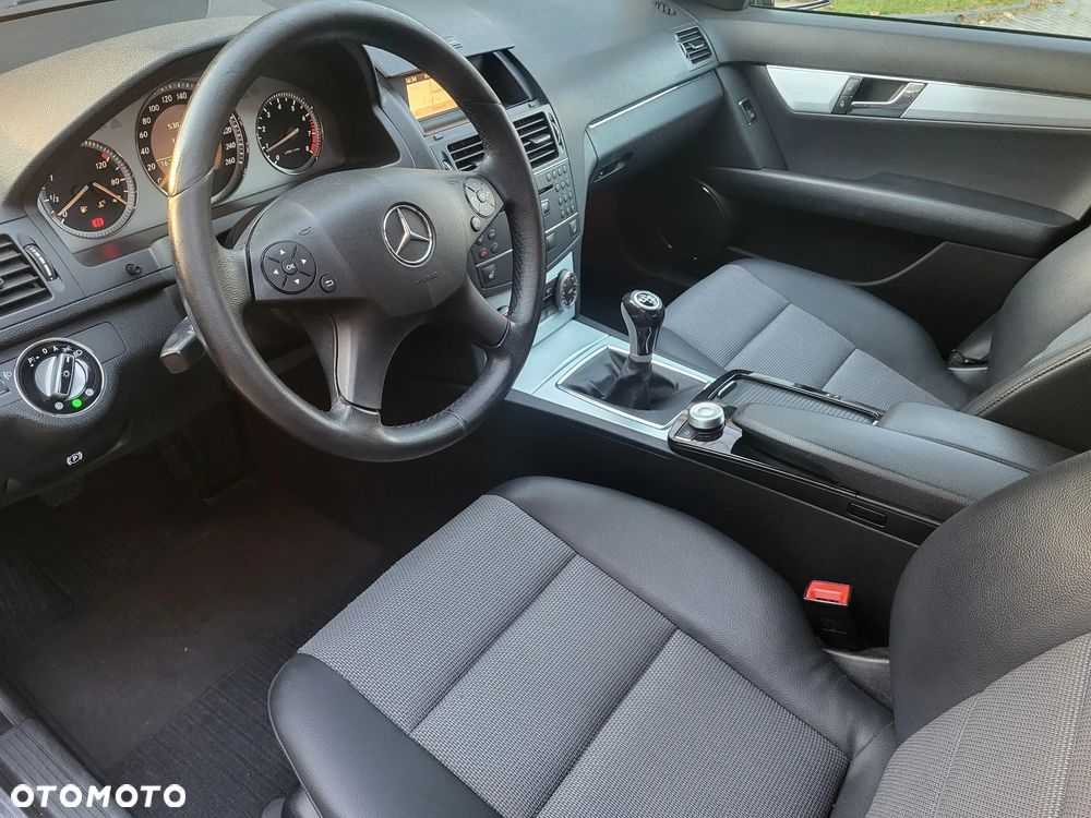 Mercedes-Benz Klasa C 200 Kompressor Avantgarde - 3