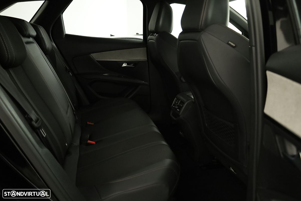 Peugeot 3008 1.2 PureTech GT EAT8 - 22