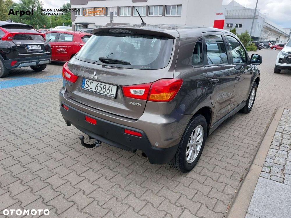Mitsubishi ASX - 3