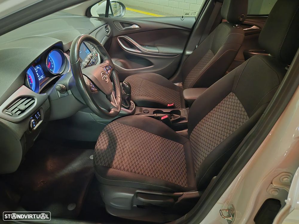 Opel Astra 1.0 Turbo S&S Dynamic - 22
